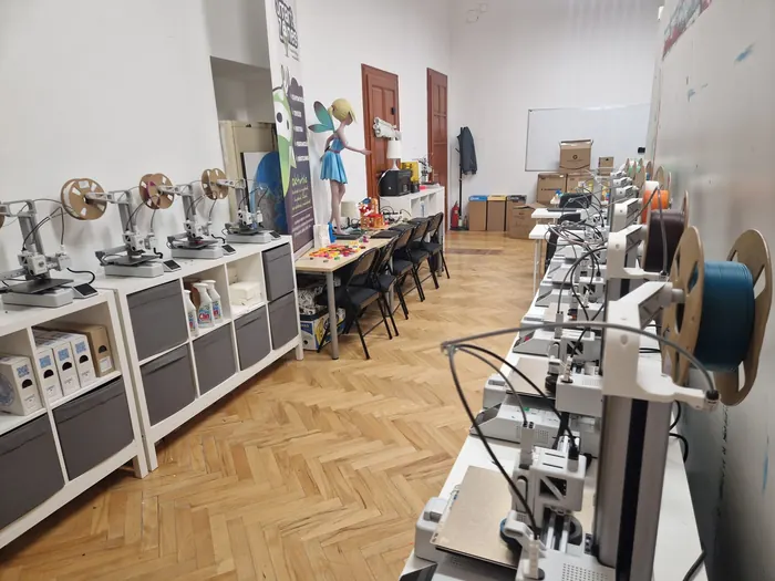 Budapest School - BPS JPP: Workshop-helyszínünk Budapesten, teljes géppark